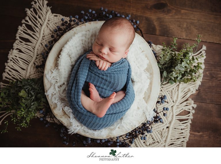 Monroe Louisiana Newborn Portrait Photographer | Easton Newborn Studio Portrait Session