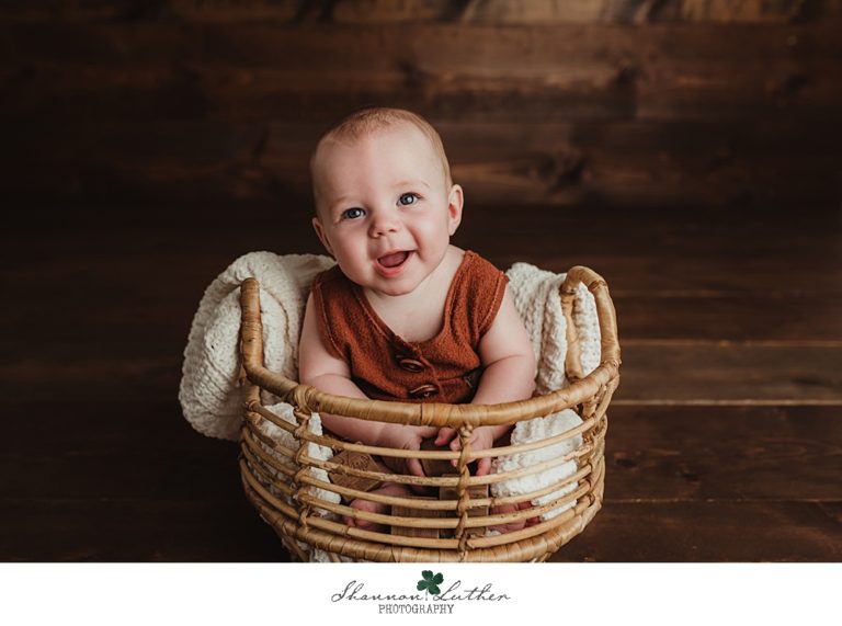 Monroe Louisiana Infant Portrait Photographer | Beau 6 Month Milestone Studio Portrait Session