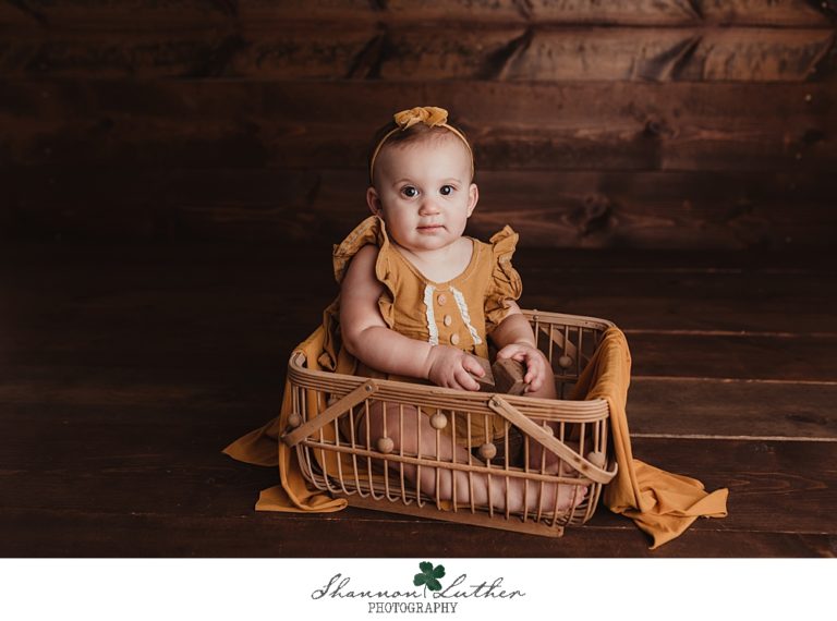 West Monroe Louisiana Infant Portrait Photographer | Emerson 12 Month Milestone Studio Portrait Session