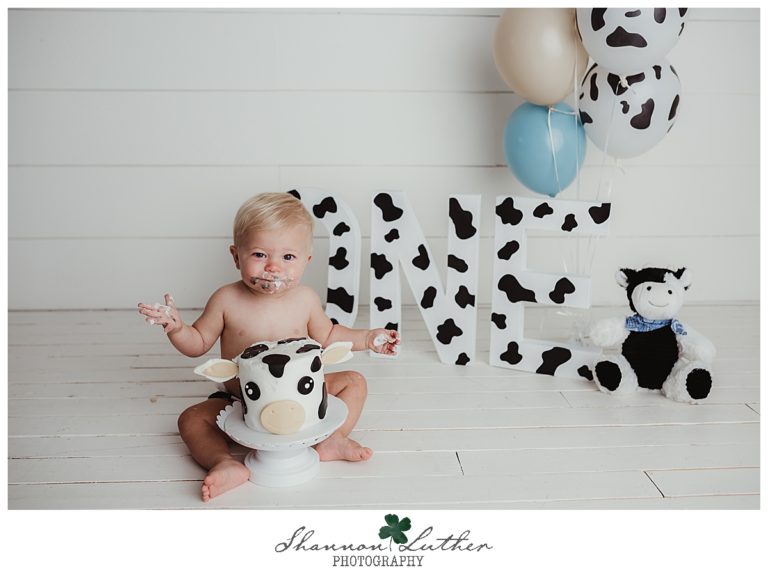 Sterlington Louisiana Infant Portrait Photographer | Luke 12 Month Milestone Studio Portrait Session