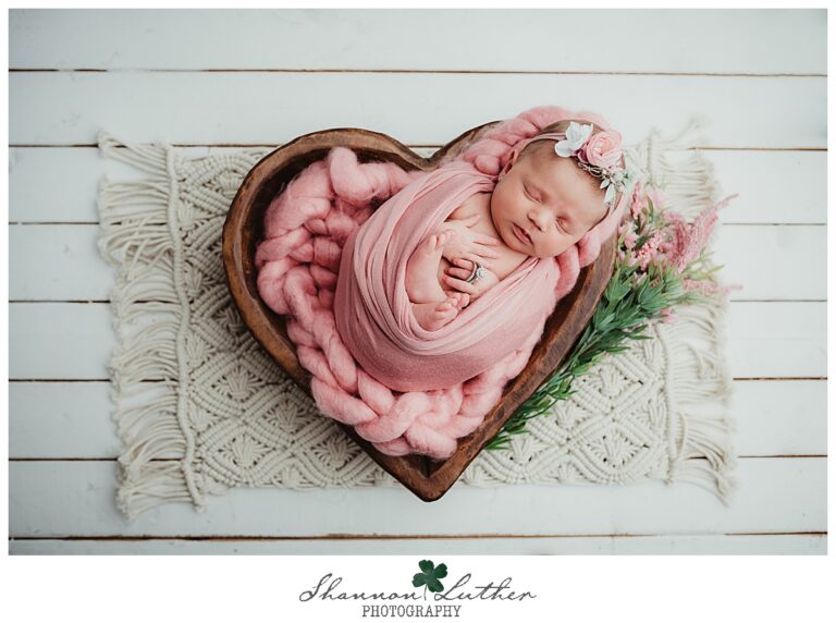 Monroe Louisiana Newborn Portrait Photographer | Charlotte Newborn Studio Portrait Mini-Session