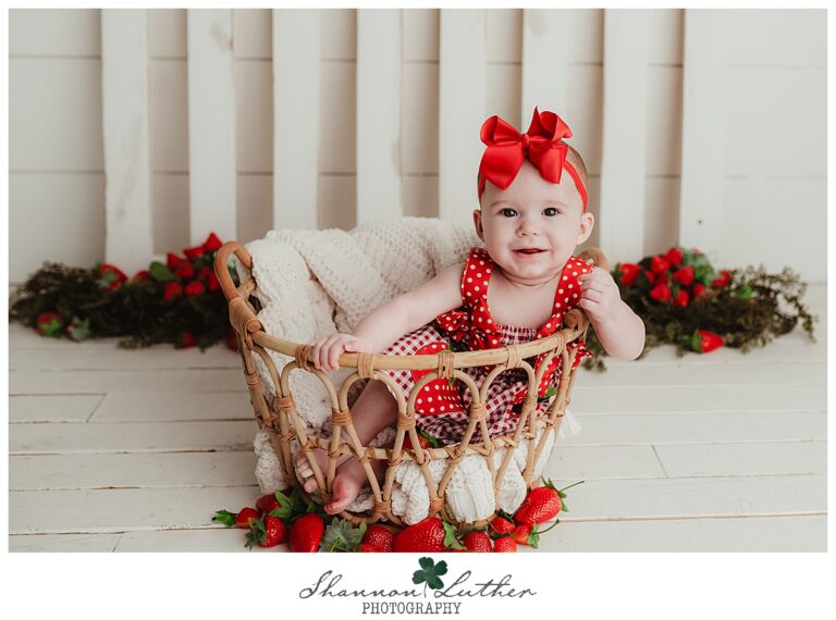 Monroe Louisiana Infant Portrait Photographer | Emmy 6 Months Studio Portrait Mini-Session