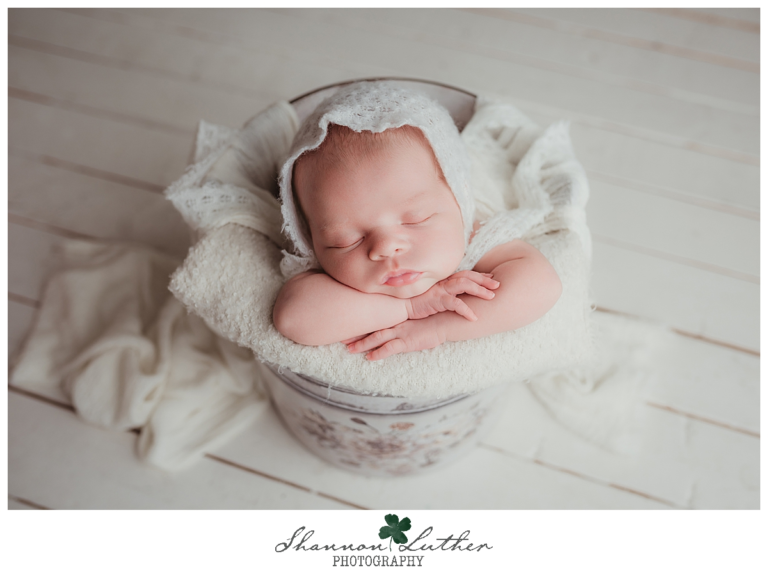 Monroe Louisiana Newborn Portrait Photographer | Sara Newborn Studio Portrait Session